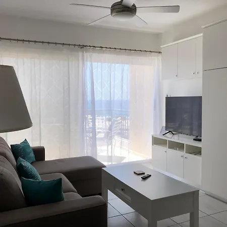 Kings Palace - Modern Penthouse With Incredible Sea Views Апартаменти Пафос