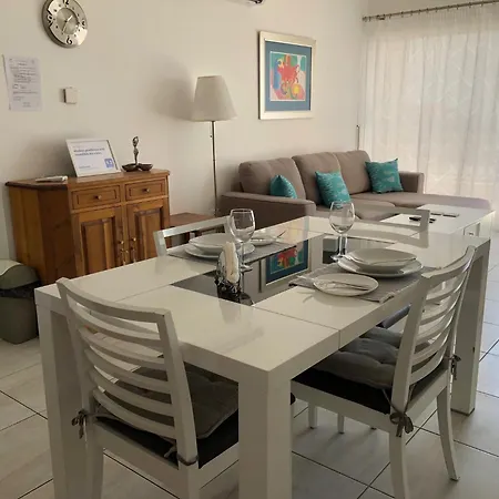 Апартаменти Kings Palace - Modern Penthouse With Incredible Sea Views *