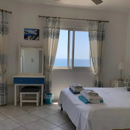 Kings Palace - Modern Penthouse With Incredible Sea Views Апартаменти *