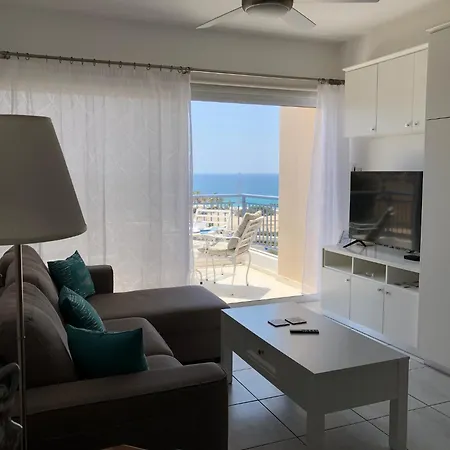 Апартаменти Kings Palace - Modern Penthouse With Incredible Sea Views *