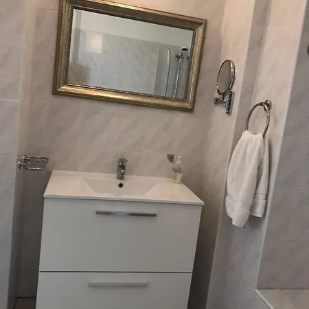 Апартаменти Kings Palace - Modern Penthouse With Incredible Sea Views *