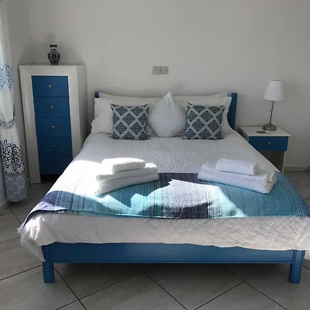 Kings Palace - Modern Penthouse With Incredible Sea Views Апартаменти